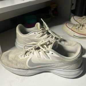White Nike Sneakers Size 6